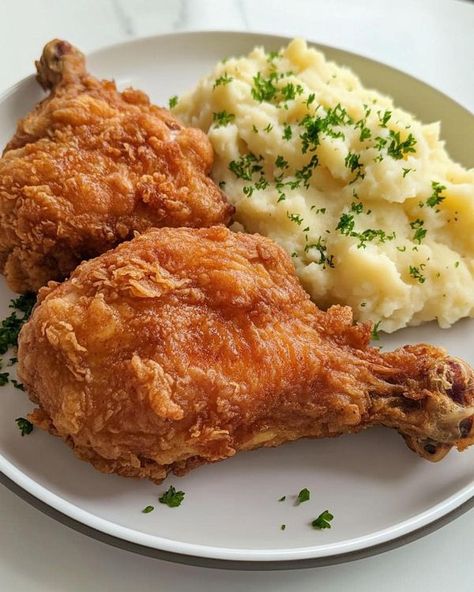 Chicken And Mashed Potatoes, Honey Pepper Chicken, Perfect Fried Chicken, Melissa Foster, Perfect Mashed Potatoes, Bone In Chicken, Corn Chicken, Crispy Fried Chicken, Pepper Steak