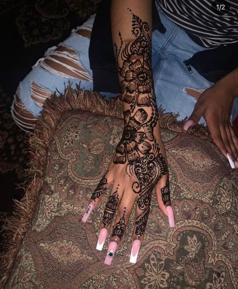 Henna Designs Arm, Henna Sleeve, Arabic Mehandi, Cute Henna Designs, Cute Henna Tattoos, Henna Style Tattoos, Jagua Henna, Henna Inspired Tattoos, Henna Nails