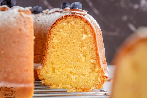 BUTTERY CREAM CHEESE POUND CAKE - Butter with a Side of Bread Cream Cheese Pound Cake Recipe, Easy Christmas Candy Recipes, Butter Pound Cake, Moist Pound Cake, Cheese Pound Cake, Cream Cheese Pound Cake, Stroganoff Recipe, Lemon Pound Cake, Pound Cake Recipes