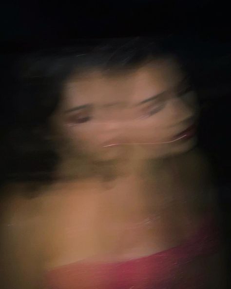 Blurry Pink Aesthetic, Blurry Girl Aesthetic, Blurry Party Pics, Blurry Face Aesthetic, Blurry Pics Aesthetic, Blurry Aesthetic Girl, Blurry Face, Tan Aesthetic, Blurry Eyes