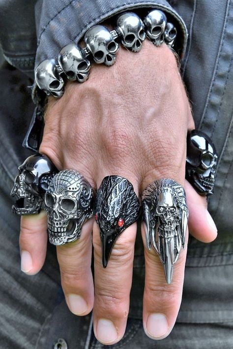 Goth Rings Men, Gothic Rings Mens, Metal Fashion Men, Cool Mens Rings, Mens Jewelry Bracelet Silver, Men Gold Chain, Necklace For Men Gold, Biker Rings Mens, Mens Necklaces