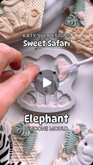 Katy Sue Designs Cakes on Instagram: "WILD SAVINGS on our Sweet Safari Moulds this week only!! Create a parade of the savannah’s cutest characters to decorate cakes and cookies, perfect for new baby, christenings and birthday parties.  🐘 Click the Mould Mondays link in bio.  . . . #sweetsafari #safaricake #safariparty #animalcake #lioncake #elephantcake #junglecake #safaritheme #animaltheme #safaristyle #siliconemould #siliconemold #fondantmould #fondantmold #cakedecorating #cakedecoratingideas #kidspartyideas #kidspartydecor #kidscakeideas #safari #lioncub #fondant #cakedecorating #cakeideas #cakeart #madeinuk #katysue #cakemould #katysuedesigns #cakemold" Animal Fondant Tutorial, Fondant Cookies Tutorial, Animals Cakes Birthday, Fondant Dinosaur Tutorial, Safari Birthday Party Cake, Jungle Safari Birthday Cake, Safari Baby Cookies, Safari Animals Cake, Wild One Birthday Cake