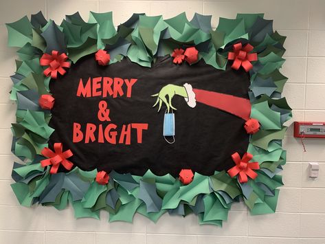 The Grinch Bulletin Board Ideas, Simple Christmas Bulletin Board Ideas, Grinch Window Display, Christmas Tree Bulletin Board Ideas, Grinch Bulletin Board Ideas, Christmas Board Ideas, Grinch Bulletin Board, Future Educator, Grinch Mask