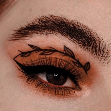 Makeup Fantasi, Maquillage Yeux Cut Crease, Halloweenský Makeup, Cute Eye Makeup, Graphic Makeup, Swag Makeup, Eye Makeup Pictures, Smink Inspiration, Makijaż Smokey Eye