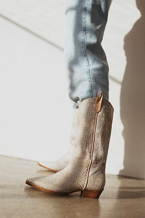 A true classic, these distressed leather boots are featured in a western-inspired design with a pointed to and subtle low heel.* Pull-on style* Cushioned insole* Side pull-loops Free People Boots Outfit, Free People Boots, Distressed Leather Boots, Boho Boots, Boots Fall, Clothing Essentials, Distressed Leather, Tall Boots, Western Boots