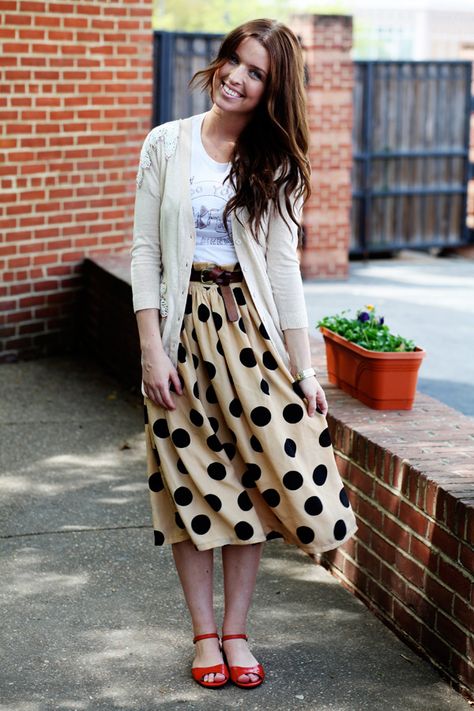 Windsor polka dot skirt, Madewell sandals, Dressing on the Side T-shirt, Shop Mamie cardigan (similar). A Well Traveled Woman, Modest Outfit Ideas, Modest Clothes, Feminine Skirt, Lady Like, Modest Skirts, Feminine Dress, Running Clothes, Brown Dress