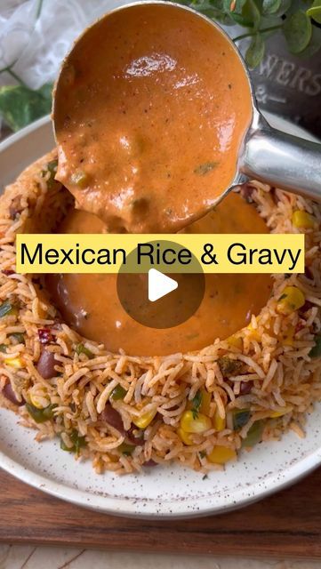 Neeti Jain on Instagram: "Mexican rice with spicy gravy 🫶🏻🤤  No onion no garlic🌱  Preparation time:50min Serve: 2to3ppl  Ingredients used for mexican rice: •1tbsp oil •1/2cup bell peppers & zucchini  •1/2cup boiled broccoli & corn •1/2cup boiled rajma •1tsp salt •1tsp red chilli powder  •1tsp chilli flakes  •1tsp oregano  •2tbsp tomato sauce/pizza sauce •1cup cooked rice •Fresh coriander  •lemon juice  *You can also sauté finely chopped green chilli .  Ingredients used for spicy gravy : •1tbsp ghee/butter •1/2cup finely chopped bell pepper  •1tsp salt •1tsp red chilli powder  •1to2tbsp soak Kashmiri chilli paste •2tbsp tomato sauce/pizza sauce  •1cup fresh cream •1tsp chilli flakes  •1tsp oregano  •fresh coriander   #dosa #streetdosa #streetfood #pizzadosa #dosalovers #masaladosa #bori Mexican Gravy Recipe, Rice With Cream Sauce, Jain Mexican Recipes, Rice With Gravy Recipes, Gravy Rice Recipe, Rice Gravy Recipes, How To Make Mexican Rice, Spicy Rice Recipes, Mexican Gravy