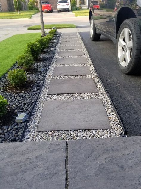 Walkway Beside Driveway, Next To Driveway Walkway, Driveway In Backyard, Driveway Sidewalk Ideas, Pathway Next To Driveway, Asphalt Sidewalk Ideas, Diy Front Porch Walkway, Curb Sidewalk Landscaping, Edge Of House Landscaping