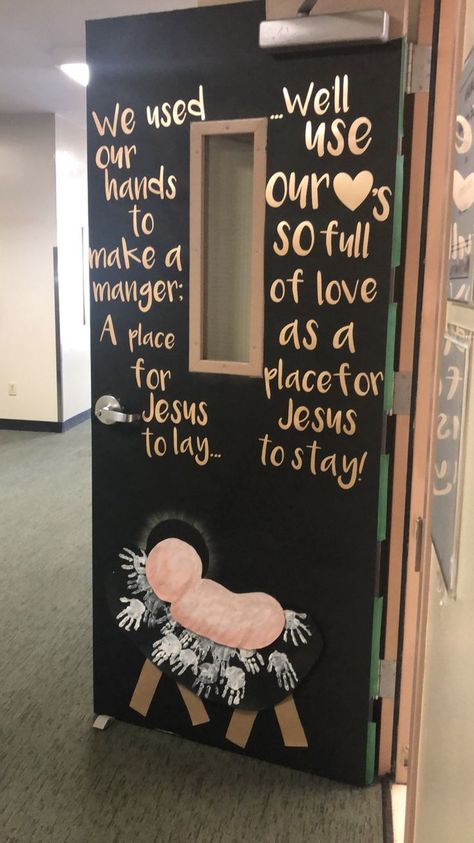 Jesus Is The Best Gift, Christmas Sunday School, Christmas Sunday, Christmas Bulletin Boards, Sunday School Rooms, Christmas Classroom Door, Sunday School Classroom, Christmas Bulletin, Sunday School Crafts For Kids