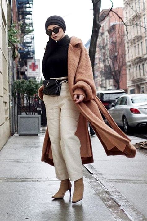 This Is Exactly What to Wear in 40 Degree Weather | Who What Wear UK 40 Degree Weather Outfit Winter Work, Degree Outfit, 40 Fashion Women, Puffy Coat, Fashion For Women Over 40, Old Woman, Plus Size Fashion For Women, Pinterest Fashion, Fashion Tips For Women