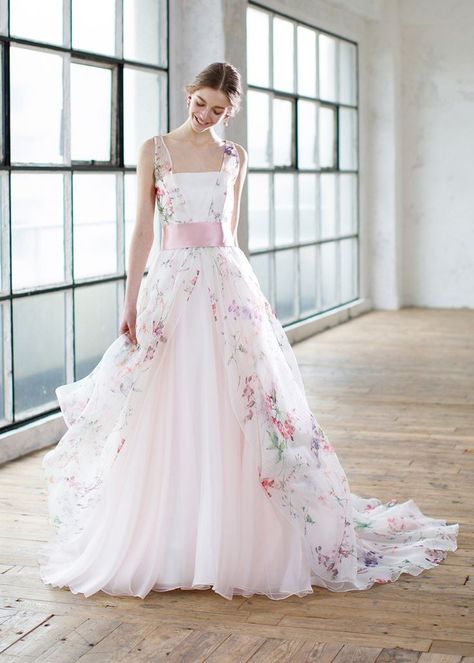 Wedding Dresses For Summer, Dresses For Summer, Reception Gown, Summer Bride, Fairy Tale Wedding Dress, Floral Wedding Dress, Dream Wedding Ideas Dresses, Fairy Tale Wedding, Colored Wedding Dresses