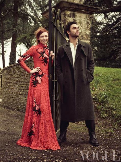 Aidan and Eleanor in the September issue of British Vogue Poldark Cast, Vogue Interview, Poldark 2015, Poldark Series, Demelza Poldark, Ross And Demelza, Couple Inspiration, Aidan Turner Poldark, Aiden Turner