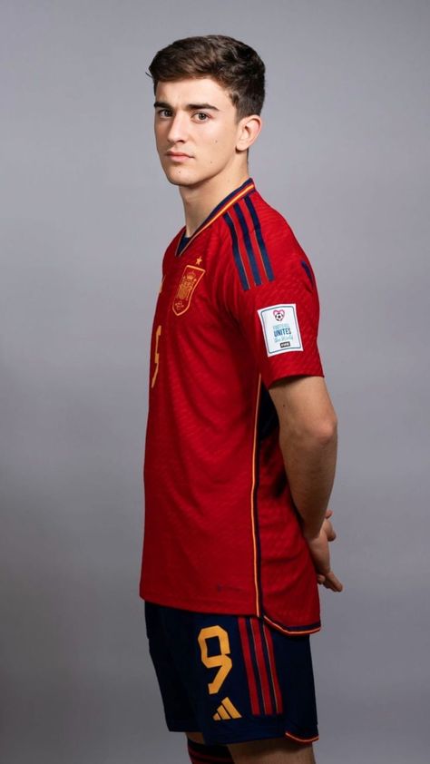 Gavi Barcelona, The World Cup 2022, Spain National Football Team, Fc Barcelona Wallpapers, Football Players Photos, Cute Football Players, Cristiano Ronaldo Lionel Messi, Pablo Gavi, Soccer Guys