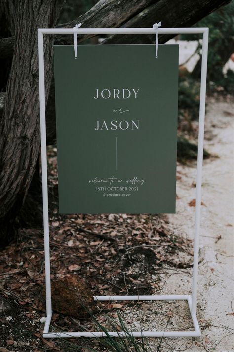 Wedding Welcome Sign Green, Garden Wedding Signs, Green Wedding Signage, Engagement Signage, Wedding Entry Sign, Forest Green Wedding, Dark Green Wedding, Olive Green Weddings, Signage Wedding