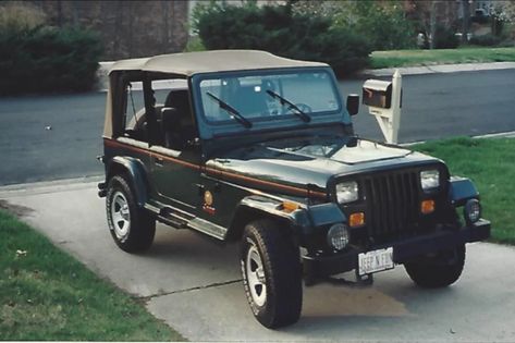 What Is the Best Year for Jeep YJ? (Wrangler ’87 – ’95) – Four Wheel Trends Jeep Concept, Yj Wrangler, New Jeep Wrangler, Jeep Lifestyle, Jeep Wave, Jeep Brand, Jeep Yj, Jeep Wrangler Accessories, Jeep Wrangler Sahara