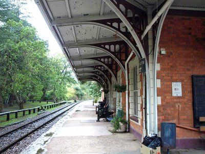 Train Station Outside, Rural Train Station, Train Station Exterior, Old Railway Station, Abandoned Train Station, Train Station Architecture, Train Platform, Rail Train, Old Train Station