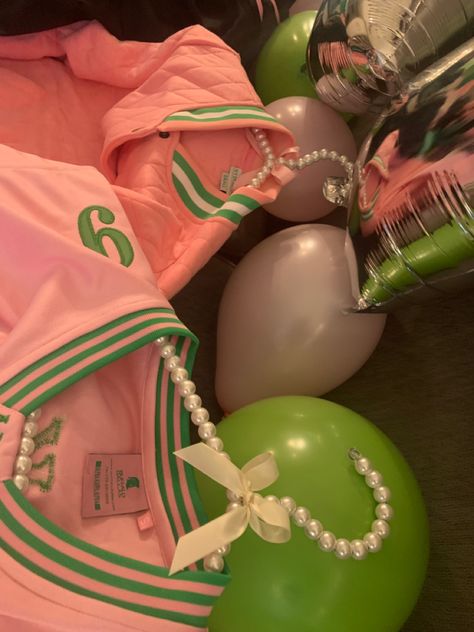 Alpha Kappa Alpha Aesthetic, Aka Aesthetic, Pearl Hangers, Alpha Kappa Alpha Clothing, Sorority Paraphernalia, Sorority Room, Navia Robinson, Alpha Kappa Alpha Sorority Paraphernalia, Goals 2024