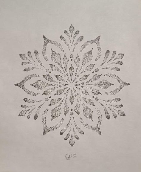 Dot Work Pattern Tattoo, Easy Mandala Tattoo Design, Dotwork Ornamental Tattoo, Mandala Tatoos Small, Dotted Mandala Tattoo, Dotwork Tattoo Mandala Dots, Dot Work Tattoo Mandala, Dot Work Mandala Design, Star Mandala Tattoo