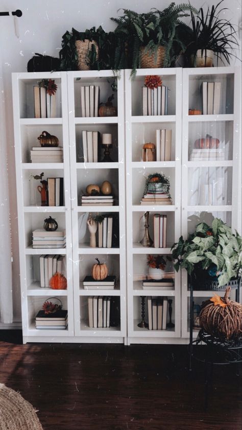 I am obsessed with fall decor Bookcase Fall Decor, Fall Aesthetic Bookshelf, Book Shelf Fall Decor, Living Room Bookshelves Fall Decor, Fall Bookstacks, Simple Decor, Corner Bookcase, Fall Pumpkins, Bookshelves