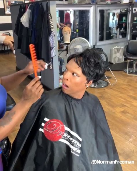 Norman Freeman on Instagram: “Went to go get my hair done by @tenel007 and all hell broke loose!😤😡 🗣you better hope @dreamz_hair_salon is still standing once this…” Norman Freeman Videos, Norman Freeman, Shrek Funny, Funny Pick, Current Mood Meme, Hair Done, Reaction Face, Instagram Editing, October 1