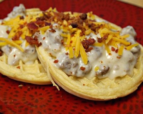 Eggo Waffles, Chicke Recipes, Frozen Waffles, Canned Biscuits, Waffle Toppings, Gravy Recipe, Biscuits And Gravy, Sausage Gravy, Gravy Recipes