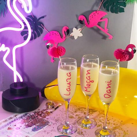 Love Island Party Box Love Island Hen Party, Love Island Watch Party, Love Island Birthday Party, Love Island Themed Party, Love Island Party, Island Birthday, Bachelorette Party Favor Bags, Champagne Birthday, Island Party