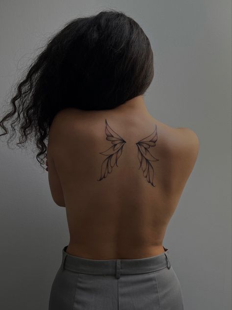 Butterfly, wing tattoo, minimal, moody theme, moody aesthetic, aesthetic post, back tattoo, positive meaning, growth Butterfly Wings Back Tattoo, Butterfly Wings Tattoo On Back, Butterfly Wings Tattoo, Butterfly Sleeve Tattoo, Butterfly Wing Tattoo, Wing Tattoos On Back, Fox Tattoo Design, Upper Back Tattoos, Lavender Tattoo