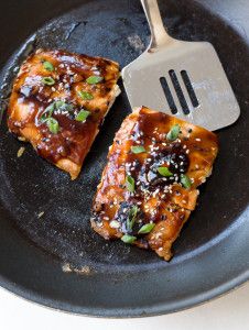 super-easy-teriyaki-salmon Easy Teriyaki Salmon, Salmon Calories, Grilled Teriyaki Salmon, Teriyaki Glazed Salmon, Baked Teriyaki Salmon, Salmon Teriyaki Recipe, Fish Dinners, Rice And Veggies, Chef Savvy