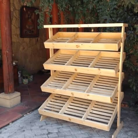 Vegetable Rack For Shop, Diy Fruit Stand, Fruit Stand Ideas, Market Stall Design, Fruit Cart, Fruit Stall, Shop Shelves, Fruit And Veg Shop, Vegetable Packaging