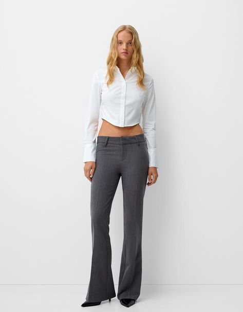 Black Tailored Trousers Outfit, Tailored Trousers Outfit, Bershka Trousers, Ideal Appearance, Office Fits, 6th Form, Corporate Baddie, Sixth Form, Baddie Fits