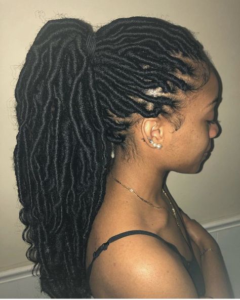 Individual Locs, Faux Locks, Faux Locs Hairstyles, African Hair Braiding Styles, Braiding Styles, Twist Braid Hairstyles, Box Braids Styling, Braids Locs, Girls Hairstyles Braids