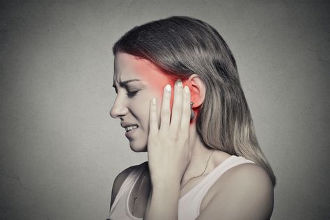 "Do you experience ringing in the ears?" "It’s probably more than just your imagination." Tinnitus is not a disease, but rather, a symptom of an underlying condition. It affects one in five people, and can be perceived in one or both Ear Congestion, Abdomen Plat, Ear Wax, Hearing Loss, Hearing Aids, Natural Treatments, Migraine, Counseling, Home Remedies