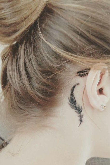 Feather Tattoo Behind Ear, Feather Tattoo Ear, White Feather Tattoos, Behind Ear Tattoo Small, Small Feather Tattoo, Feather Tattoo Colour, Feather Tattoo Meaning, Behind Ear Tattoos, Tato Minimal