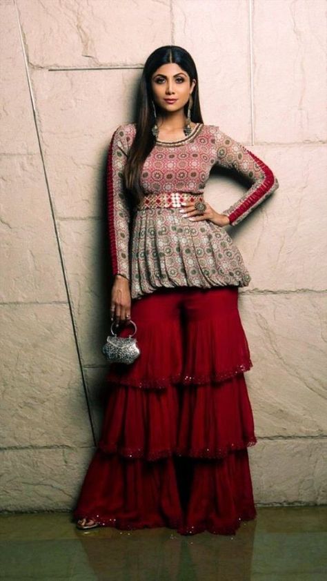 Layered #Sharara Designs To Give Your Regular #Kurta’s A Kick https://threads.werindia.com/fashion/5-layered-sharara-designs-to-give-your-regular-kurtas-a-kick/ #Threads Shilpa Shetty Outfits, Sarara Dress, Gharara Designs, Sharara Designs, Shilpa Shetty, Long Kurti Designs, Salwar Kamiz, Indian Gowns Dresses, Kurti Designs Party Wear