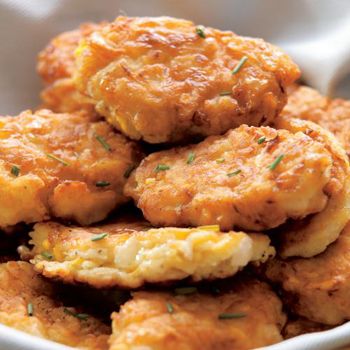 Looking for a simple side dish to use garden-fresh yellow squash? Try this easy fried squash croquettes recipe. Squash Croquettes, Squash Patties, Yellow Squash Recipes, Croquettes Recipe, Yellow Squash, Squash Recipes, Side Recipes, Croquettes, Fried Food