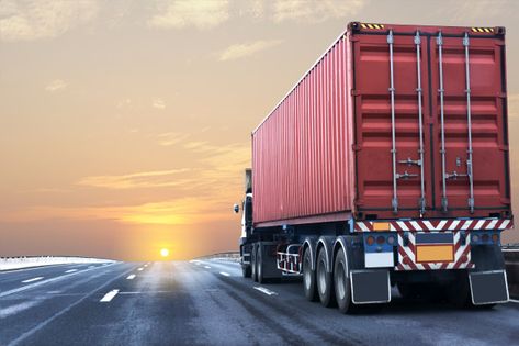 Truck on highway road with red container | Premium Photo #Freepik #photo #background #business #car #travel Logistics Design, Business Brochure Design, Best Movers, Large Truck, Road Transport, Freight Forwarder, Ocean Freight, Transport Companies, Types Of Vehicle