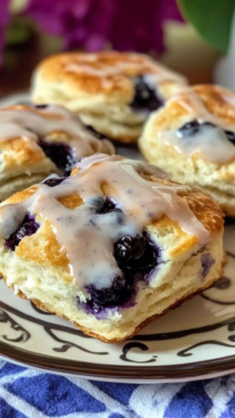 Bojangles Blueberry Biscuit Recipe – Cravefuly Cloud Biscuits Recipe, Bojangles Biscuits Recipe, Bojangles Blueberry Biscuits Recipe, Bojangles Biscuits, Blueberry Biscuits, Fluffy Biscuits, Flaky Biscuits, Biscuits Recipe, Biscuits And Gravy