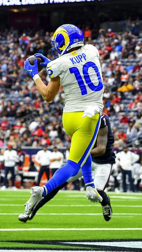 Cooper Kupp Wallpaper, Rams Wallpaper, Cold Pics, La Rams Football, Los Angeles Wallpaper, Cooper Kupp, American Football Uniforms, Nfl Rams, Chargers Nfl