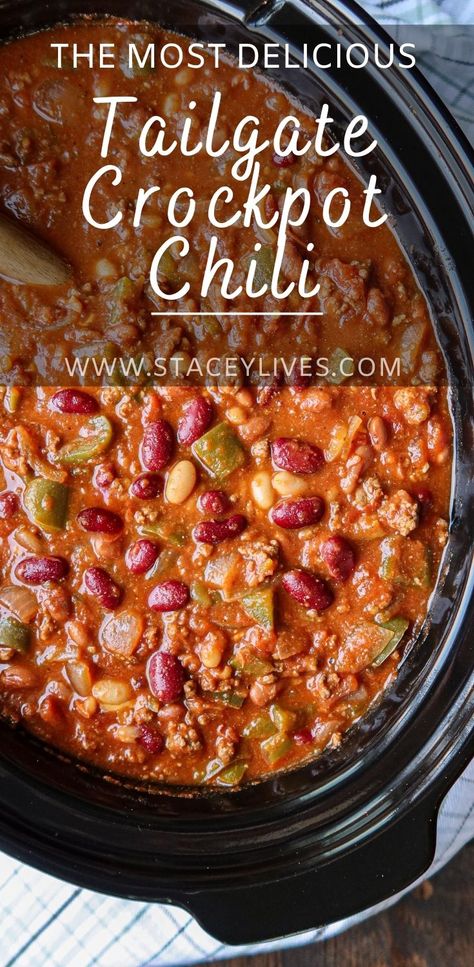 You'll love this classic, homemade, thick slow cooker chili with ground beef, seasonings & veggies. Make it spicy or mild. Substitute turkey for ground beef! This basic recipe is flexible, allows creativity & results in few dishes. Cooking for a crowd? Double this recipe & have plenty of food for all. Make a crock pot chili bar with shredded cheese, sour cream, green onion, cilantro, chips & guacamole! Freeze leftover chili for easy meals during the week. #footballfood #fallfood #gamedayfood Southern Chili Recipe, Chili With Ground Beef, Beef Chili Crockpot, Green Pepper Recipes, Crock Pot Chili, Ground Turkey Chili, Chili Bar, Leftover Chili, Chili Recipe Crockpot