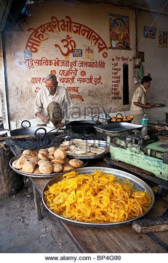 Indian Dhaba, Rural India, Indian Street, Indian Street Food, Indian Aesthetic, Indian Style, Incredible India, Beautiful Photography, Paella