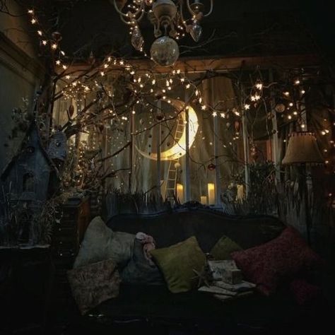 Dark Fantasy Bedroom, Whimsigothic Home Bedroom, Whimsigothic Home, Goth Bedroom, Fantasy Bedroom, Pretty Room, Dreamy Room, Dream Room Inspiration, Room Inspiration Bedroom