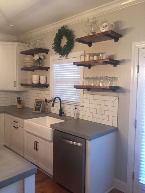 Kitchen Renovation On A Budget, Farmhouse Kitchen Makeover, Diy Kitchen Makeover Ideas, Diy Farmhouse Kitchen, Kitchen Design Diy, Farmhouse Kitchen Remodel, Kitchen Diy Makeover, Diy Kitchen Renovation, Diy Kitchen Remodel