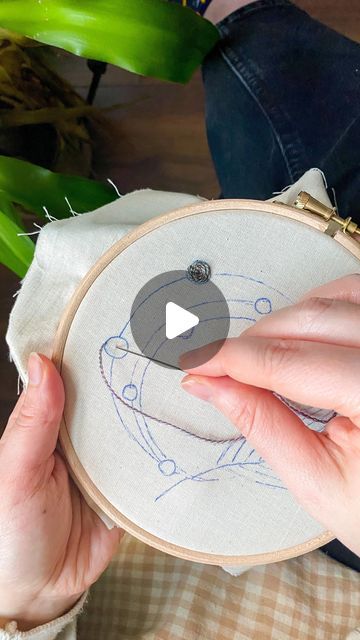 Stephie Manchester Embroidery on Instagram: "Please forgive my socks… just a short video of woven wheel stitch using the @fyberspates thread in Tweed Imps! Not a stitch I use a lot, but really wanted to use it with this thread as I really think it makes the most of the colour variation." Woven Wheel Stitch, Forgive Me, Embroidery Tutorials, The Colour, Short Video, Manchester, Color Variations, Things To Think About, Thread