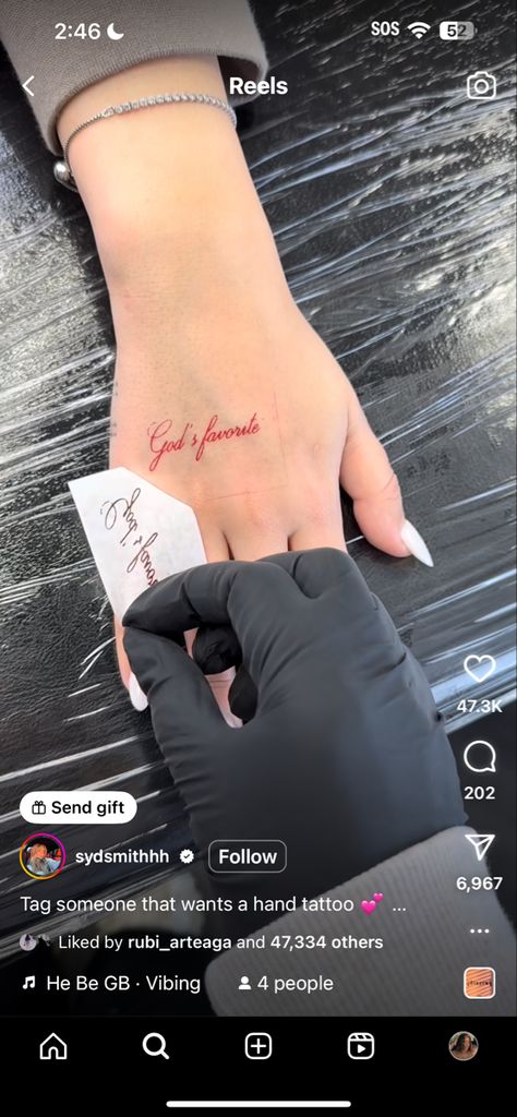 Small Dope Tattoos, Girl Neck Tattoos, Cute Finger Tattoos, Tattoo Schrift, Meaningful Tattoo Quotes, Hand And Finger Tattoos, Cute Hand Tattoos, Pretty Hand Tattoos, Small Pretty Tattoos