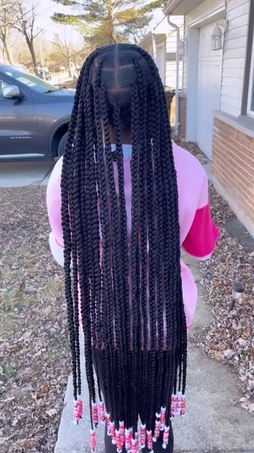 Knotless Box Braids Medium With Design, Large Knotless Braids Hairstyles Long, Medium Knotless Braids Beads, Knotless Box Braids Large With Beads, Large Extra Long Knotless Braids, Colored Large Knotless Braids, Long Knotless With Beads, Large Braids With Beads, Medium Knotless With Beads