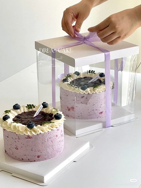 Dessert Box Recipes, Desert Box Cake, Cheesecake Packaging Ideas, Mini Cake Packaging Ideas, Dessert Box Packaging, Cheesecake Packaging, Dessert Packaging Design, Cake Boxes Packaging, Cupcake Packaging