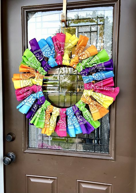 How To – Create A Bandana Wreath in less than 30 minutes Diy Bandana Wreath, Rainbow Wreath Diy, November Decorations, Bandana Wreath, Bandana Crafts, Rainbow Wreath, Wire Wreath, Fabric Scissors, Alcohol Markers