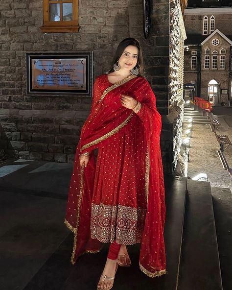 ✨️Obsessed with elegance?✨️ Discover the Anwitha Red Georgette Embroidered Anarkali Suit Set. Perfect for any grand occasion, this stunning outfit exudes charm and sophistication. Shop now at www.trinaari.in and enjoy 5% off with code FIRST05. Don't miss out! Product Name : Anwitha Red Georgette Embroidered Anarkali Suit Set To shop now visit our website www.trinaari.in #SundarNaariWithTrinaari #reelsinstagram #reels #instagram #anarkali #anarkalisuits #wedding #weddingdress #indian #indi... Ready To Wear Gown, Red Anarkali Suits, Indian Long Dress, भारतीय दुल्हन संबंधी, Long Anarkali Gown, डिजाइनर कपड़े, Red Anarkali, Lehenga Choli Designs, Reception Outfit