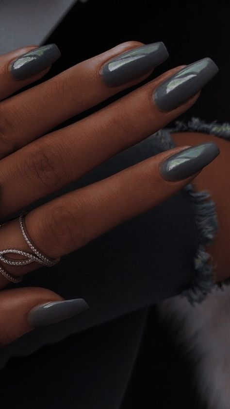 Gray Nails 2023, Dull Nail Colors, Gray Square Acrylic Nails, Nail Inspo Solid Color Winter, Nails Solid Color Winter, Basic Nail Inspiration, Dark Gray Acrylic Nails, Slate Gray Nails, Dark Grey Almond Nails