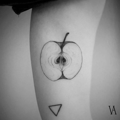 Half Apple Tattoo, Apple Tattoo Small, Apple Tattoo Ideas, Veggie Tattoo, Tattoo Apple, Apple Tattoos, Half Apple, Apple Tattoo, Inner Arm Tattoos